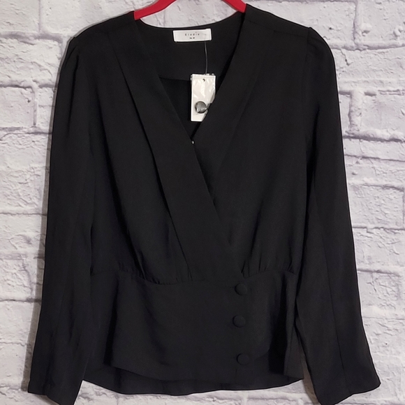 🎀Black Blouse with Side Button and Sleeve Details - Picture 14 of 15